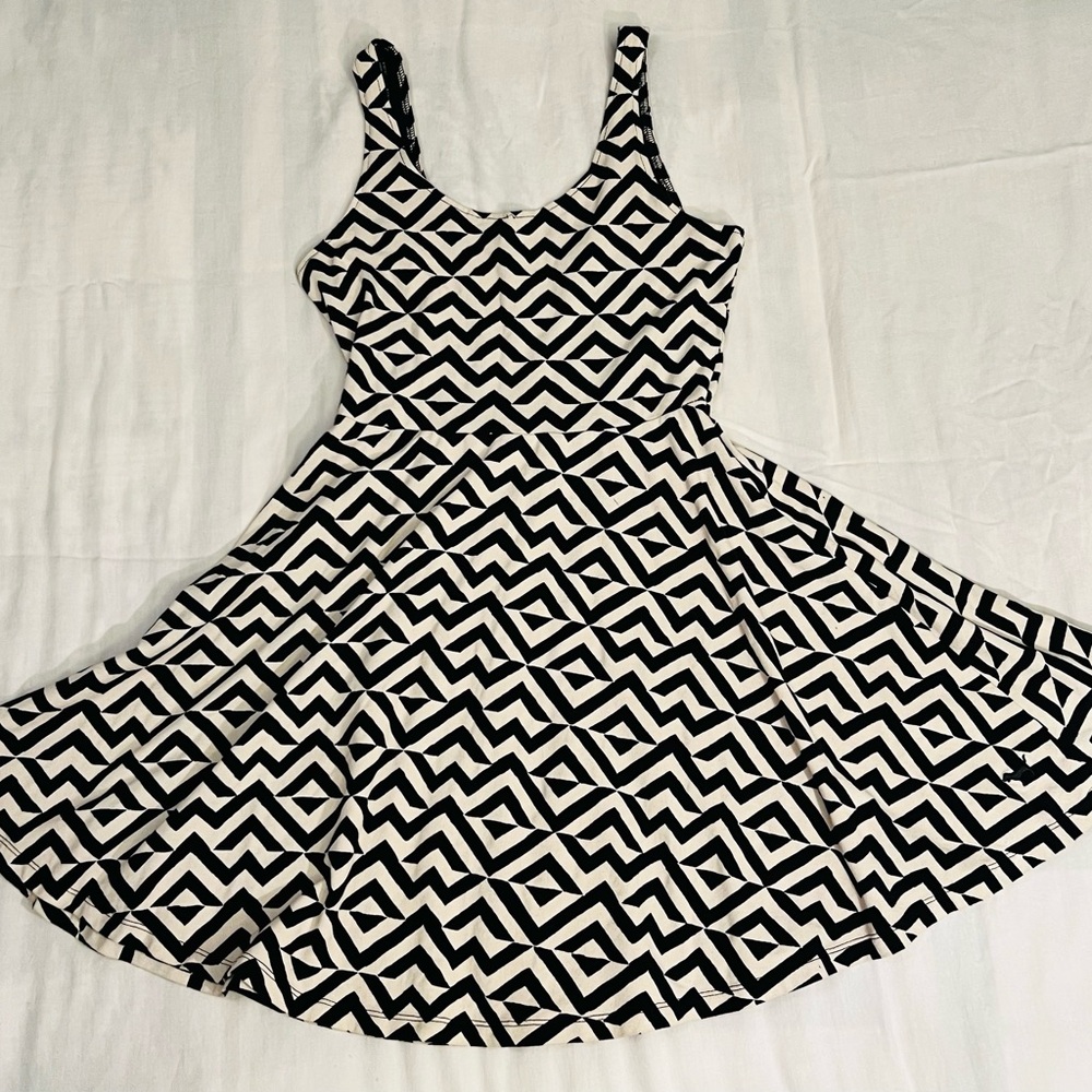 Victoria's Secret Monochrome Zigzag Mini Dress